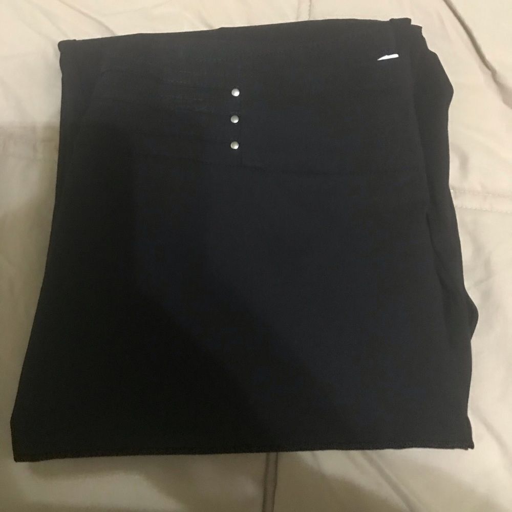 JM Collection Black pull on Pant size small short